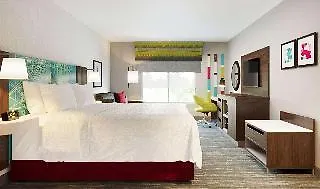 Hampton Inn & Suites Las Vegas Convention Center - No Resort Fee Hotel