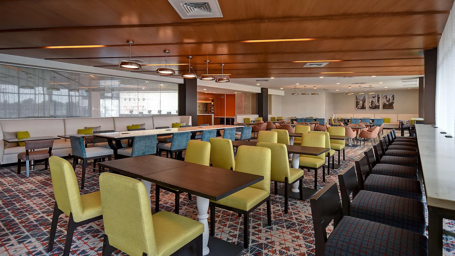 Hampton Inn & Suites Las Vegas Convention Center - No Resort Fee