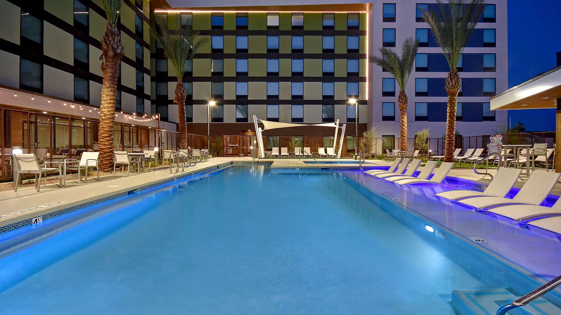 Hotel Hampton Inn & Suites Las Vegas Convention Center - No Resort Fee