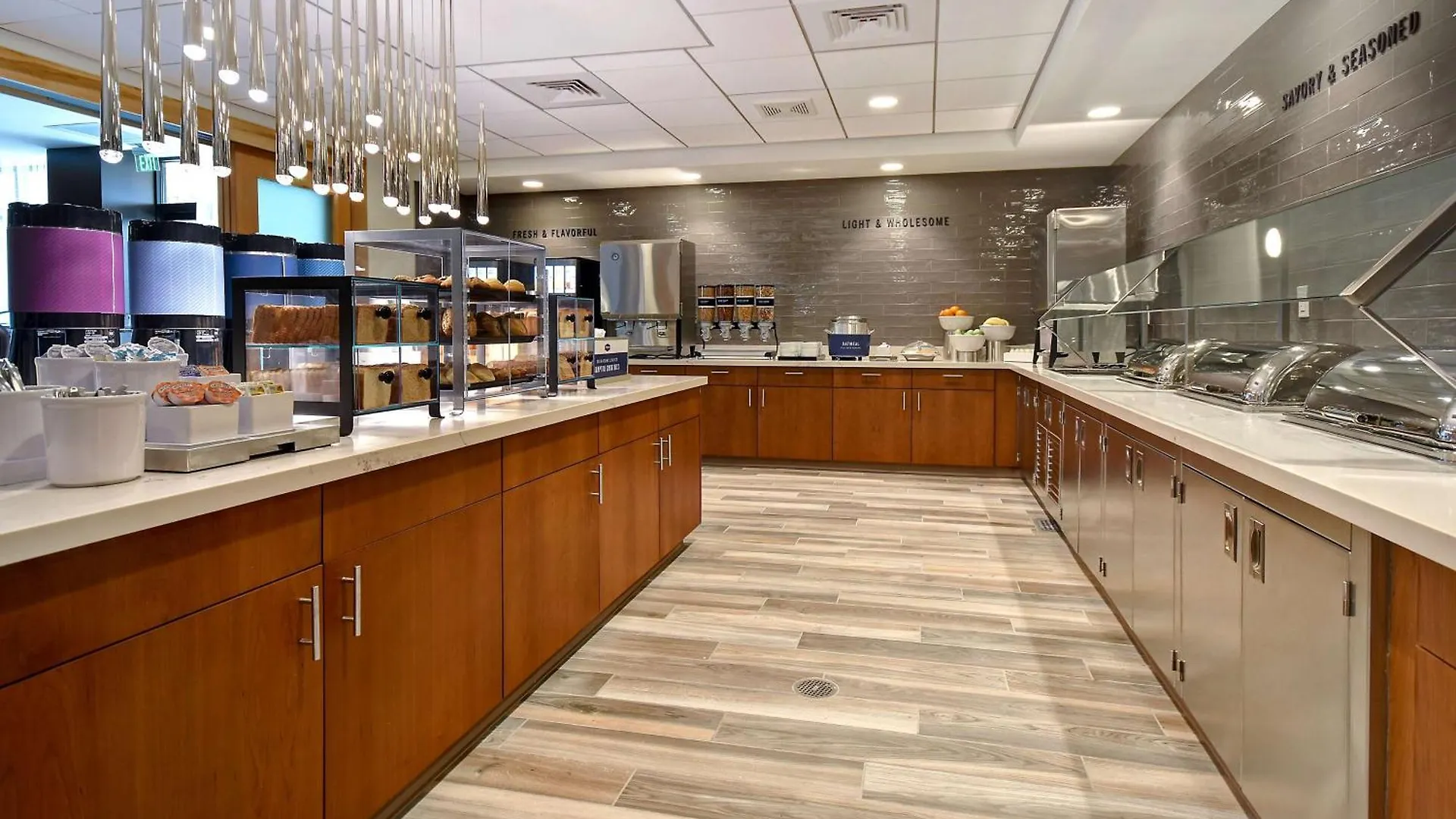 Hotel Hampton Inn & Suites Las Vegas Convention Center - No Resort Fee