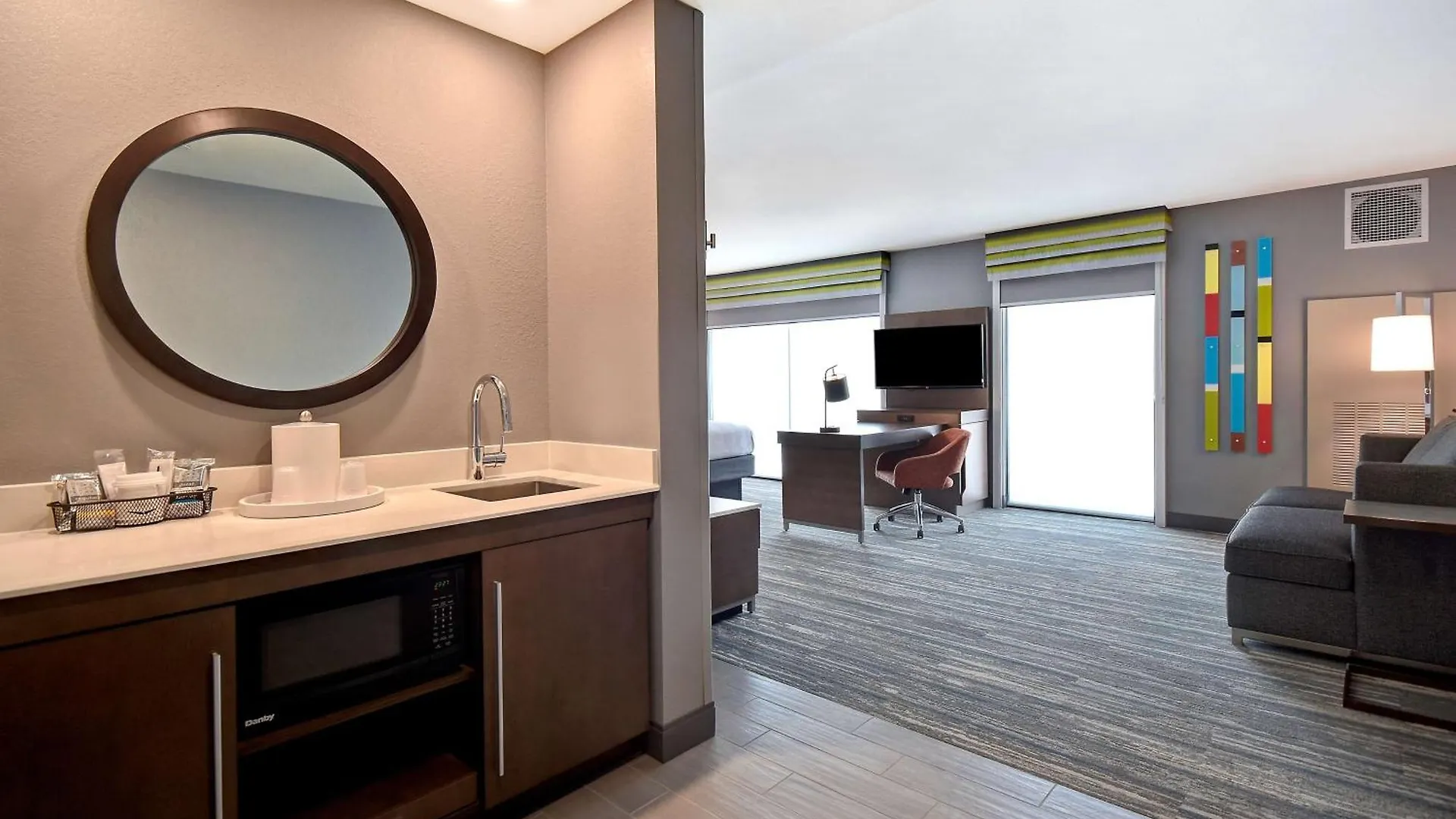 Hampton Inn & Suites Las Vegas Convention Center - No Resort Fee 3*,  Stati Uniti