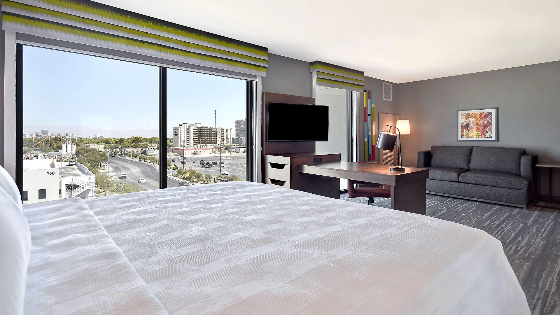 Hampton Inn & Suites Las Vegas Convention Center - No Resort Fee