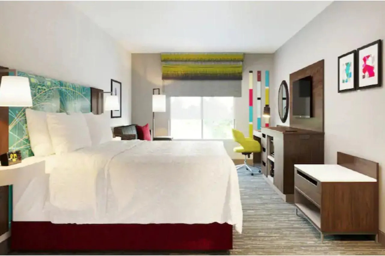 Hampton Inn & Suites Las Vegas Convention Center - No Resort Fee