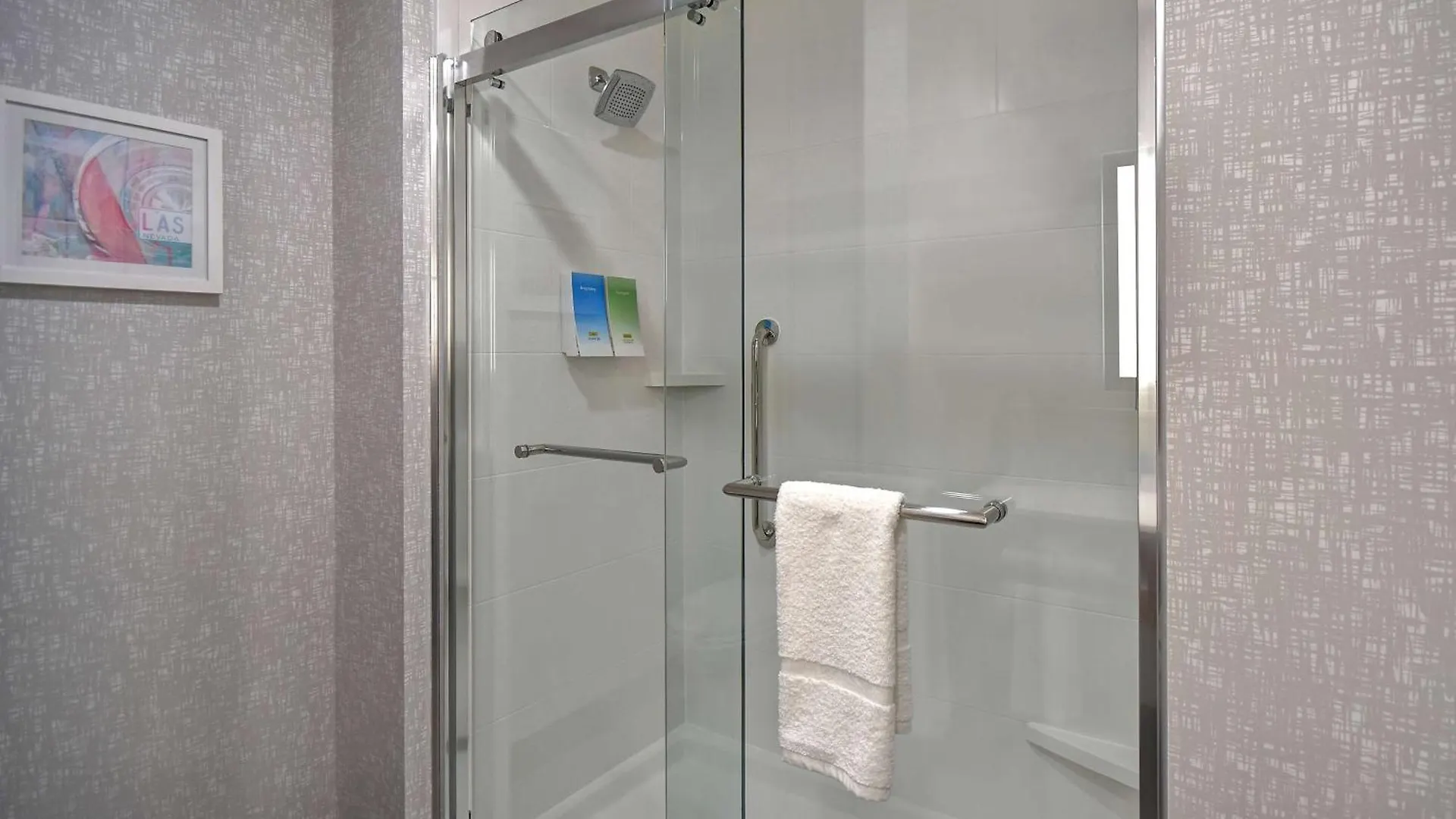 Hampton Inn & Suites Las Vegas Convention Center - No Resort Fee Hotel